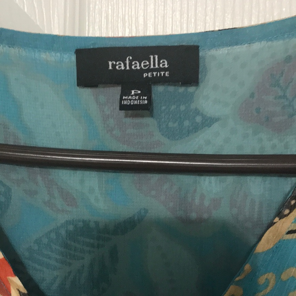 Floral top - Picture 2 of 4